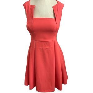 Women Coral Colored Pleated skirt dress NWT Sz 2